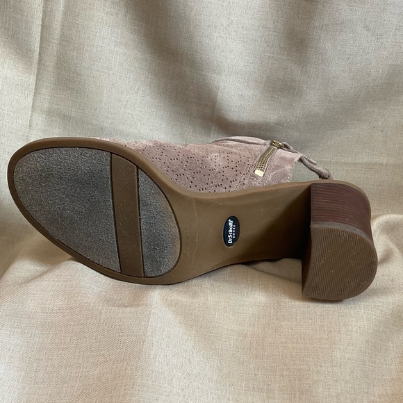 Dr. Scholl’s Booties w/ heel Size 10 - Picture 4 of 16